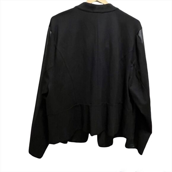 Torrid Black Mixed Media Faux Leather Sleeve Blazer Size 4x NWT Brand New - Picture 5 of 9